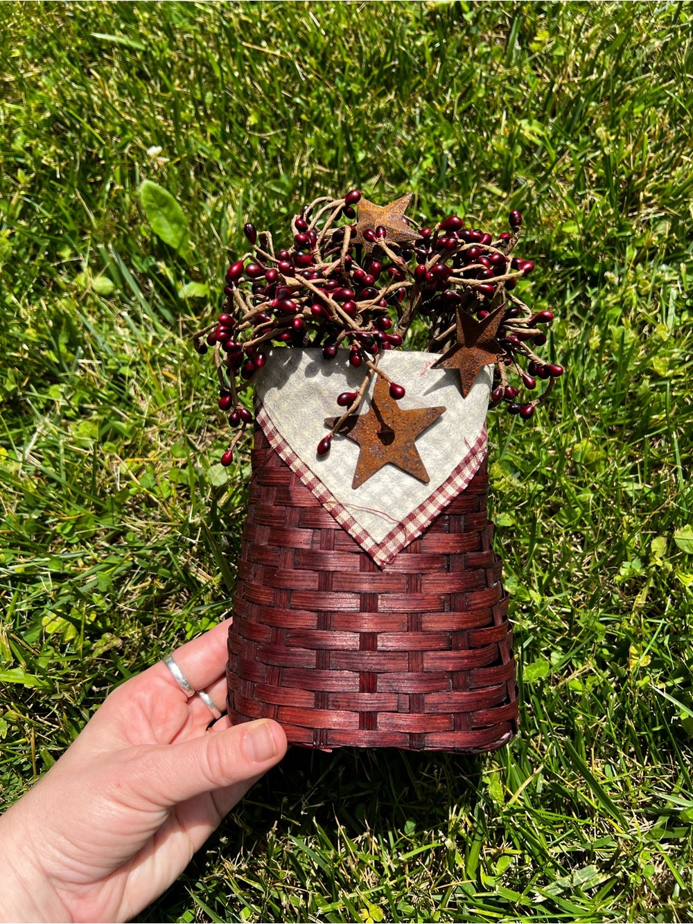 Primitive Wicker Mini Hanging Basket
